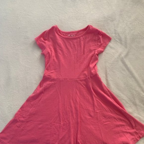 Dress bundle, Girls size 5 short sleeved dresses, bundle of 4 - Picture 5 of 13